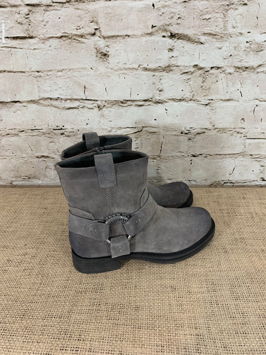 Zodiac Fiera Mid Calf boot  grey Size  8