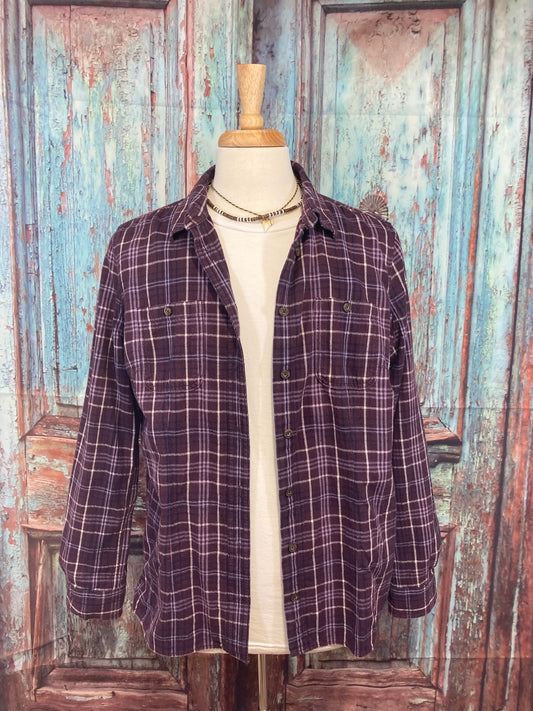 Duluth Trading Co. - Free Swingin' Flannel Shirt - Women - purple shirt Size Large